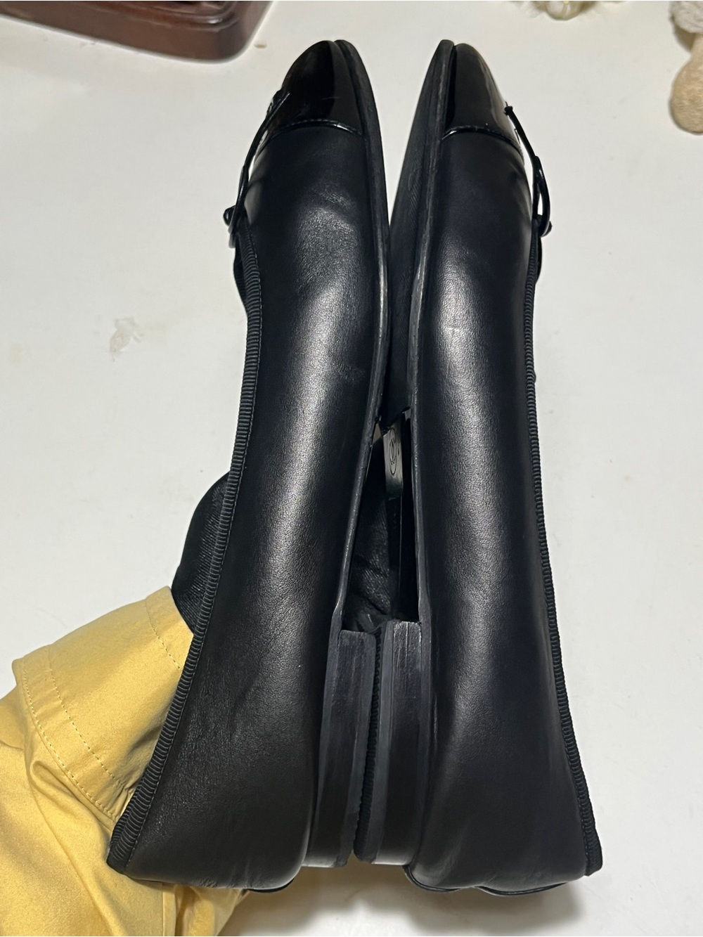 CHANEL Black Leather Ballet Flats with Patent Cap Toe and Logo - Picture 5 of 14